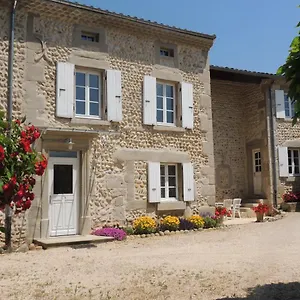La Ferme Des Buis Bed & Breakfast